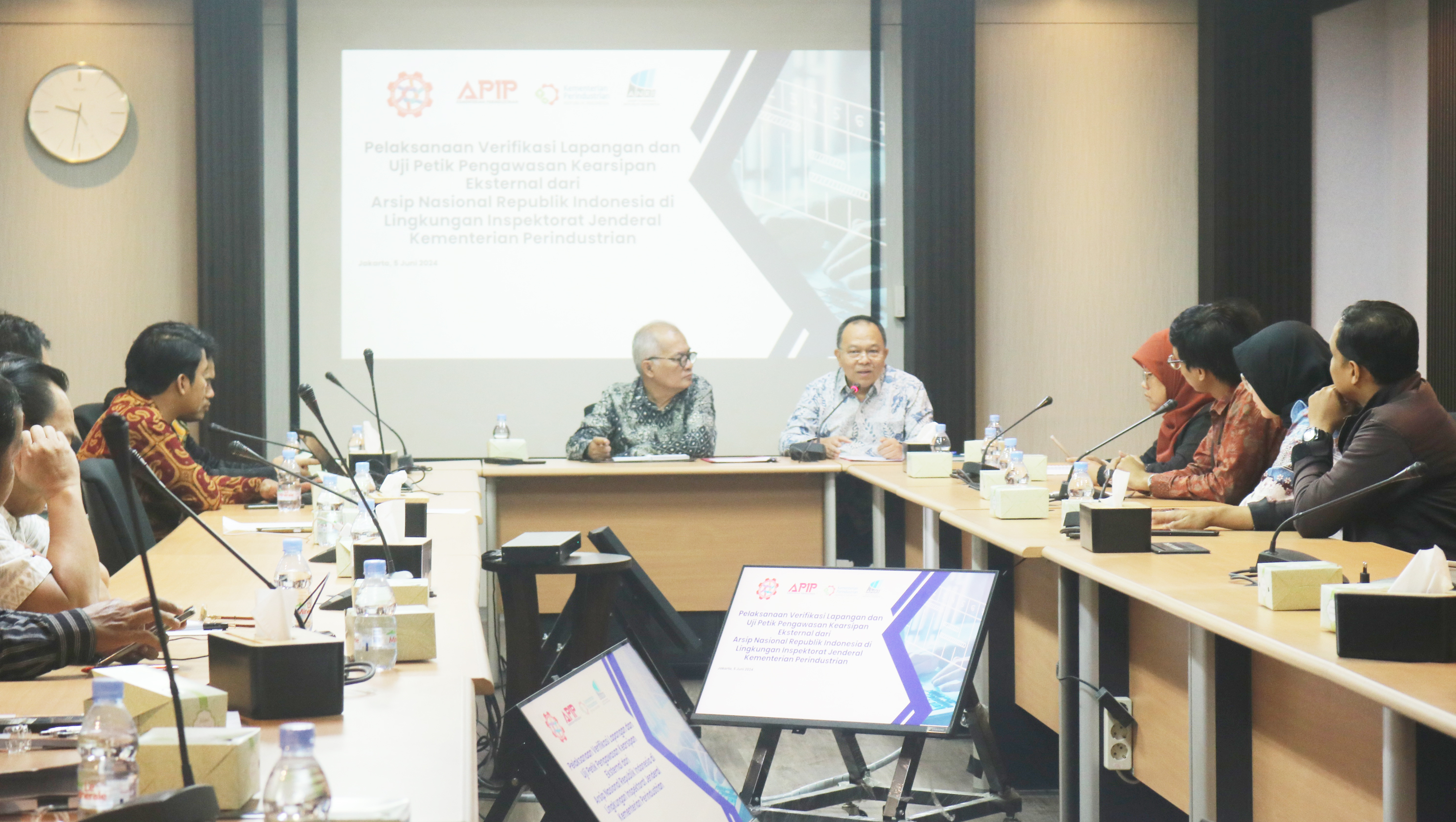 Pelaksanaan Verifikasi Lapangan dan Uji Petik Pengawasan Kearsipan Eksternal dari Arsip Nasional Republik Indonesia di Lingkungan Inspektorat Jenderal Kementerian Perindustrian